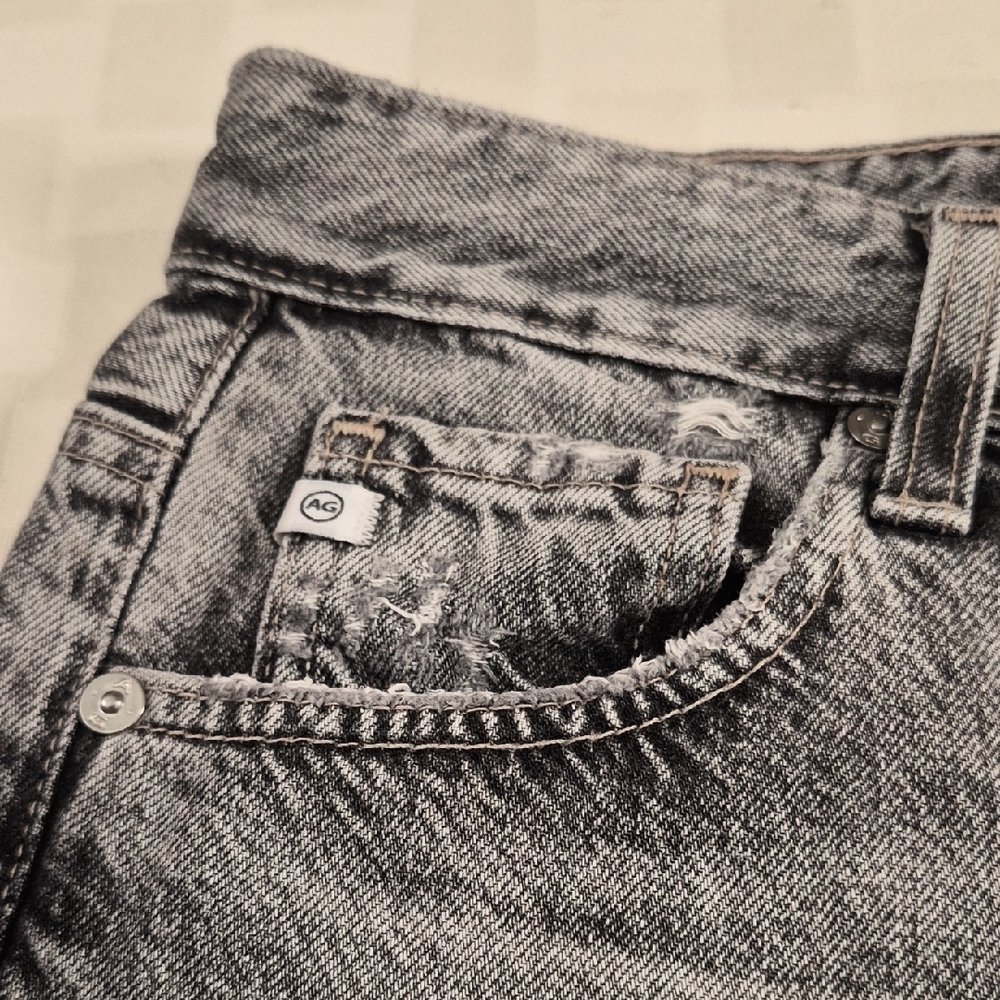 Woman's Gray Straight Jeans - Picture 5 of 16